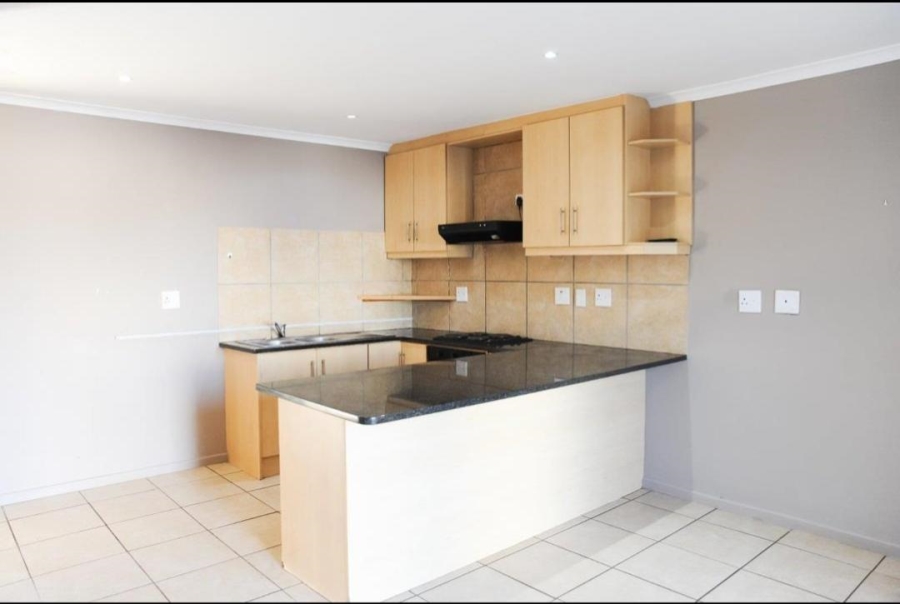 3 Bedroom Property for Sale in Villa Diamante Western Cape